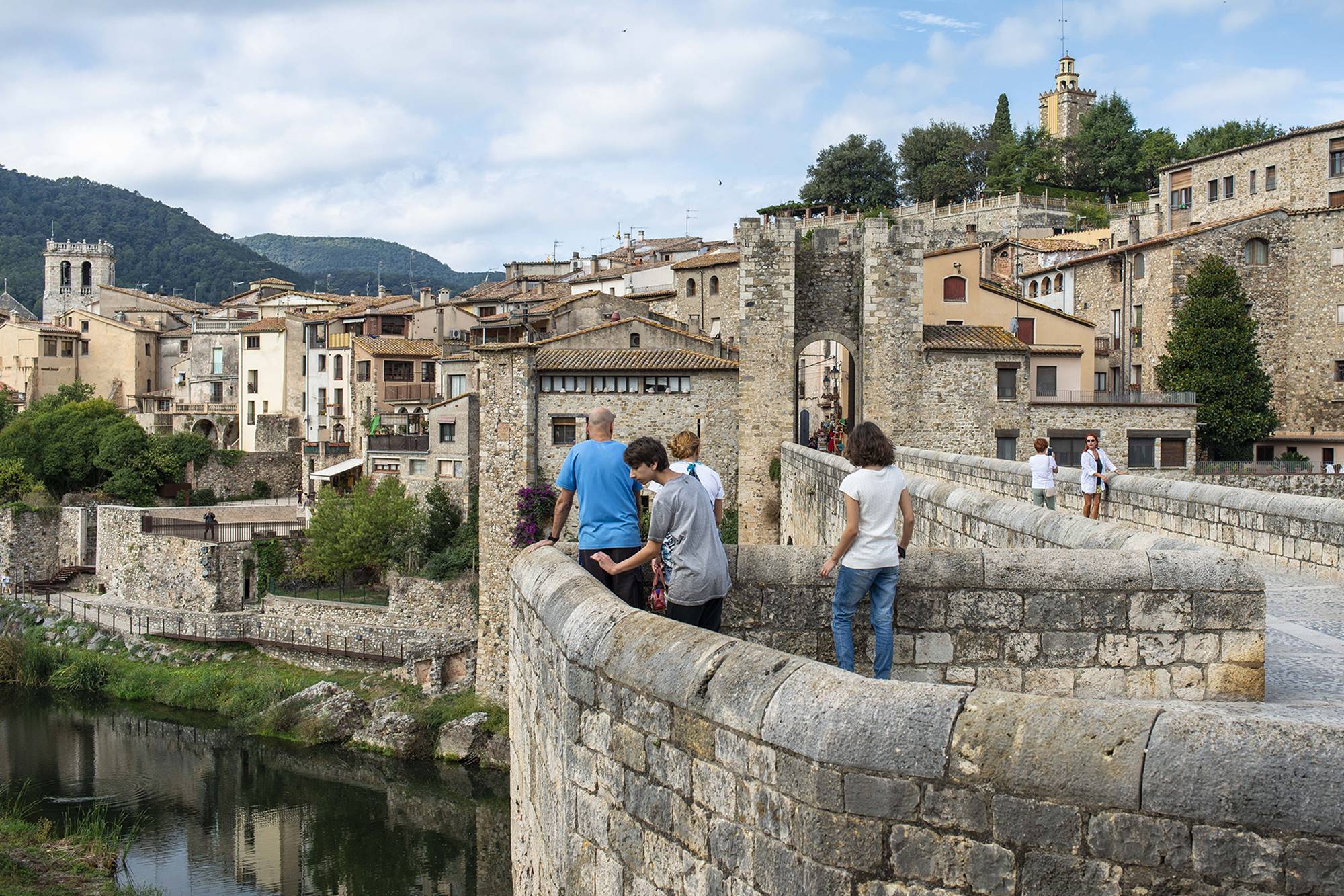 Lugares imperdibles si visitas Besalú, Girona | ETIAS